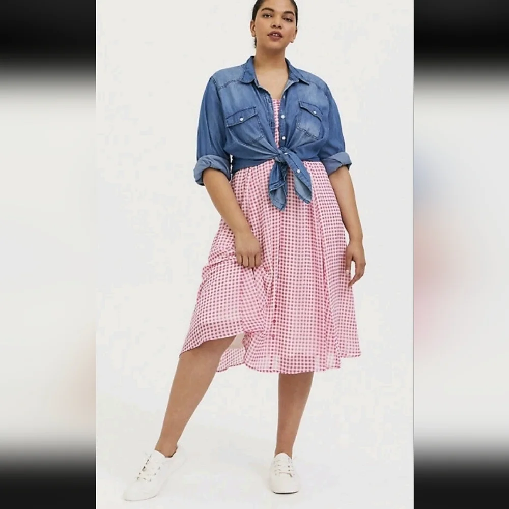 NWT TORRID Hot Pink Gingham Button Midi  Sundress..SIZE:2 - Picture 2 of 15